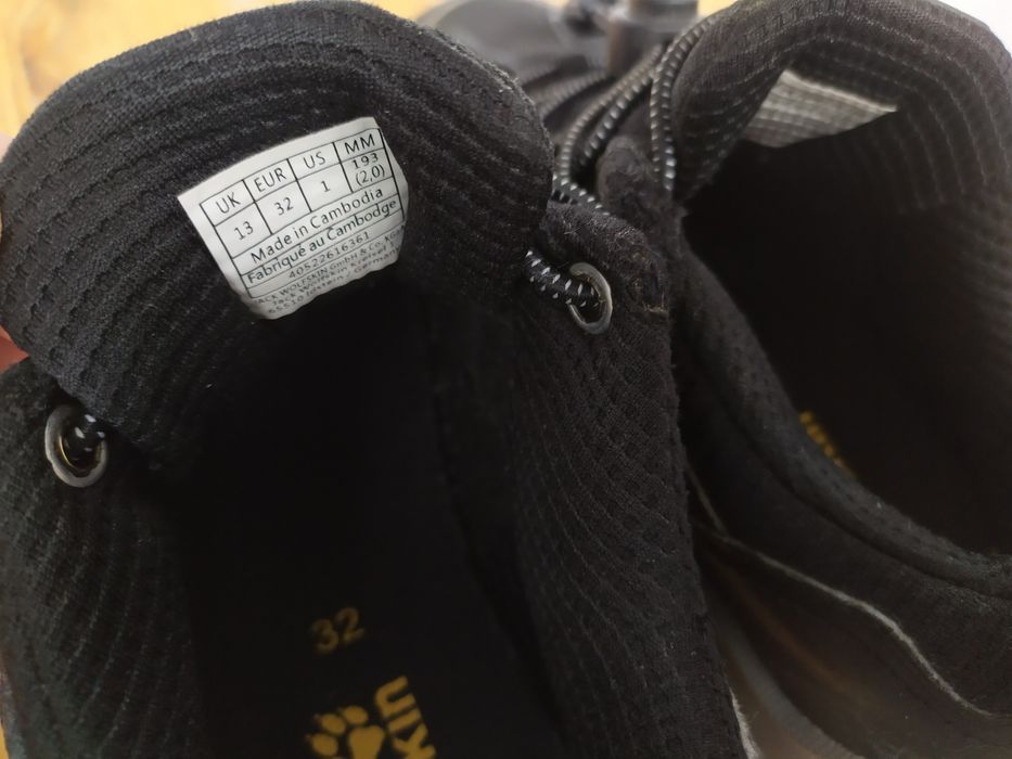 Кросівки  дитячі Jack Wolfskin 32 розмір.