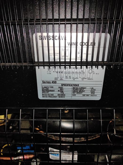 Винный шкаф .Холодильник из Европы .