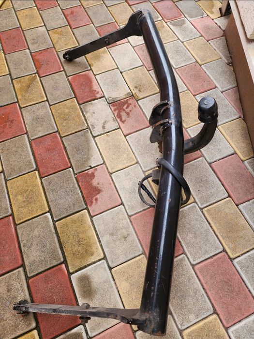 Фаркоп VW Touran / Тоуран