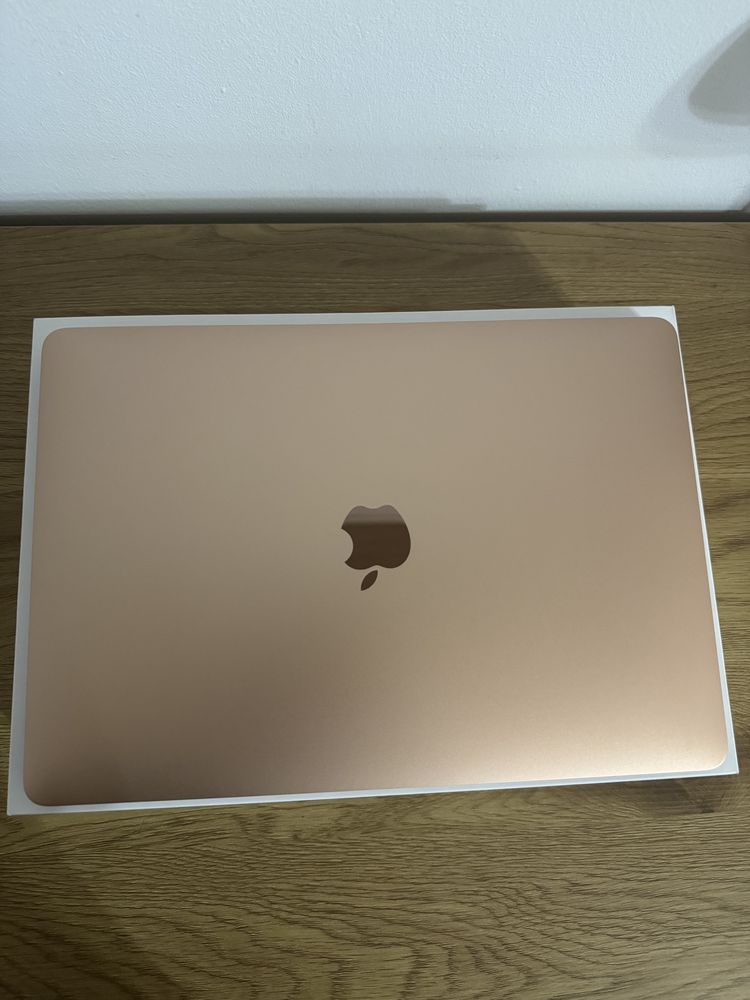Macbook Air M1 Rosegold A2337 13 cali. Kondycja baterii 99%