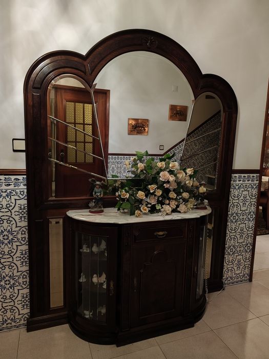 Consola em madeira