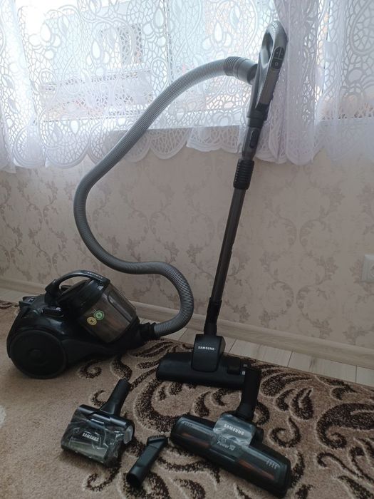 Пилосос в ідеальному стані