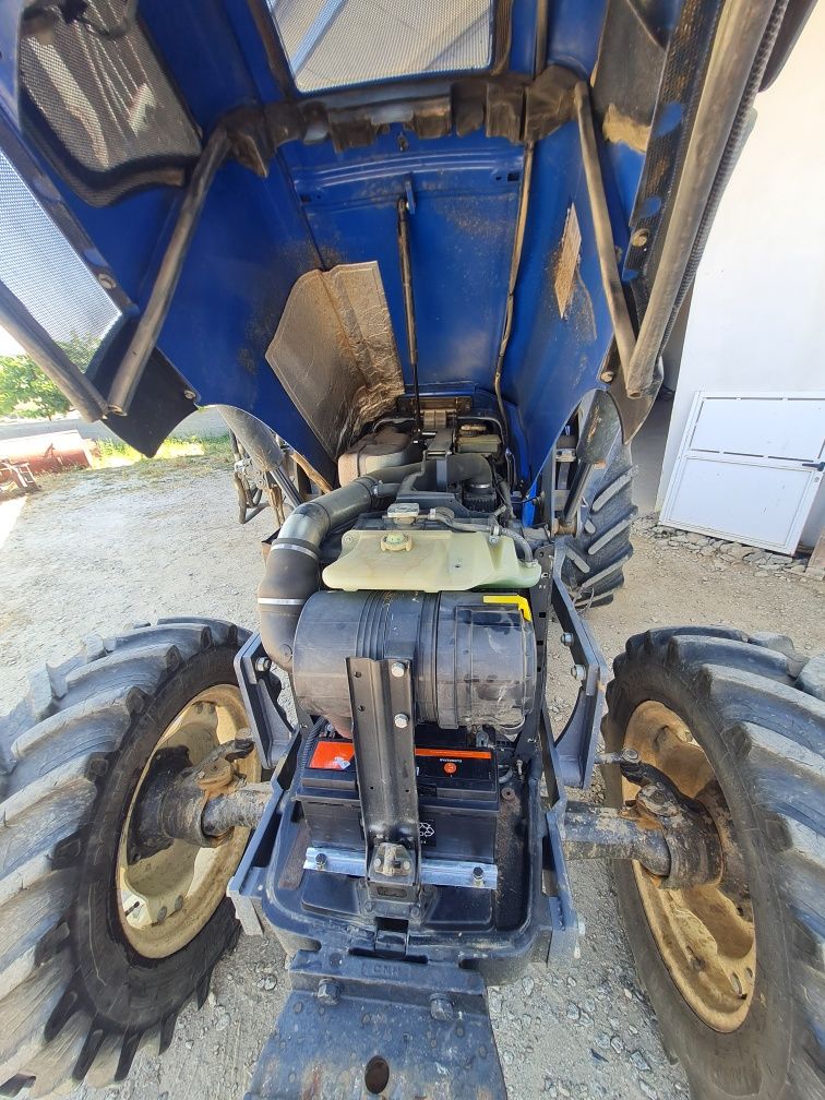 New holland tn85a
