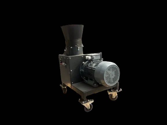Peleciarka do pelletu PLT-200 z ruchomymi rolkami 5.5 kW | 80-120 kg/h