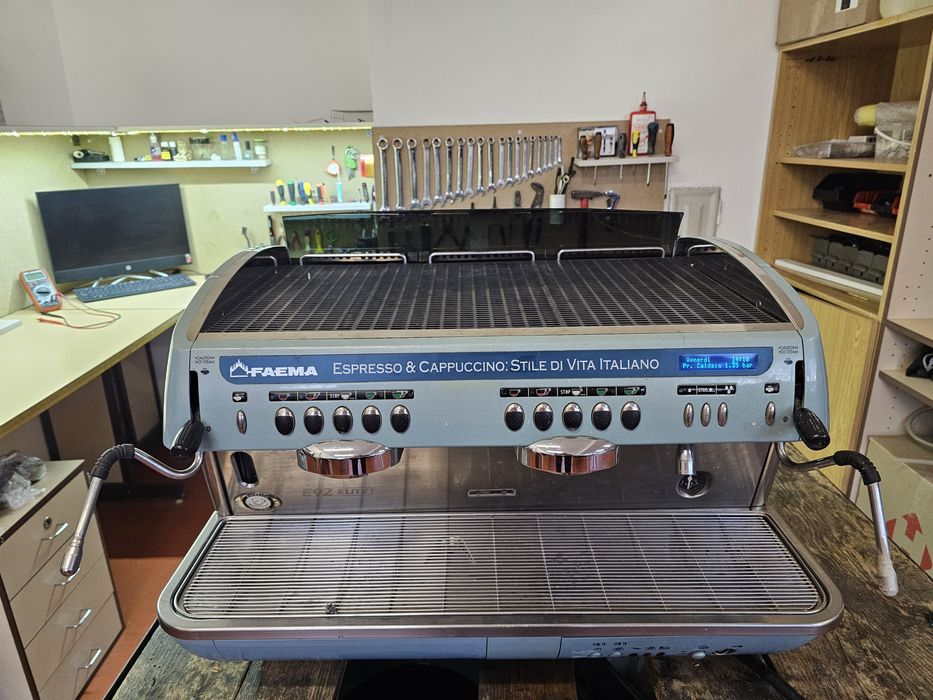 Професійна кавомашина Faema e 92 elit 2 gr