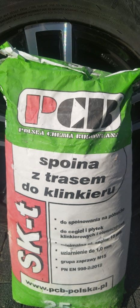 Fuga Spoina z trasem do klinkieru, dwa worki za 50 zl