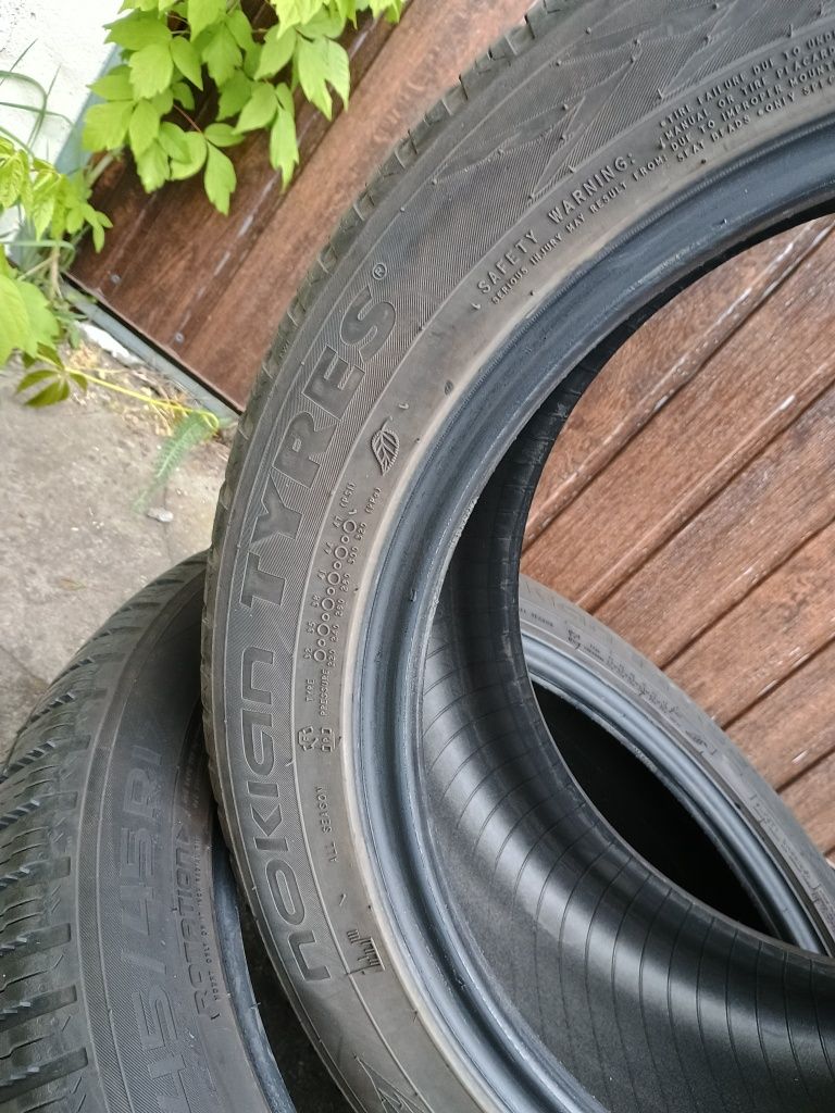 Opony  245/45R17