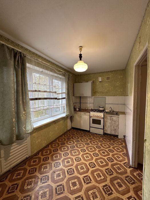 Велика 1к. 42м, на 2/9, гарна ціна.