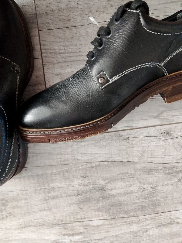 Czarne buty wizytowe AM Shoe Company rozmiar 41 Deichmann