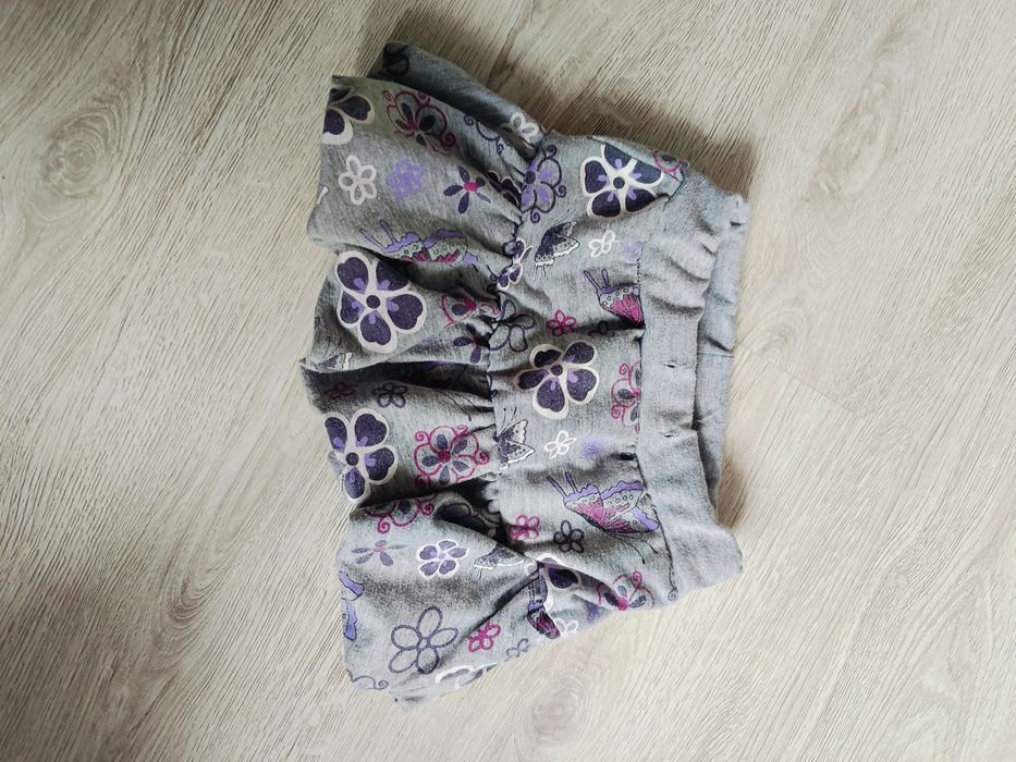 Spódniczka dziewczęca