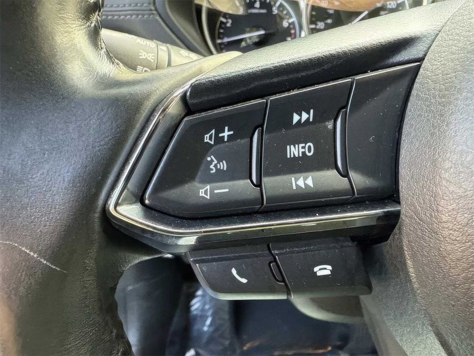 Mazda CX-5 Touring      2018