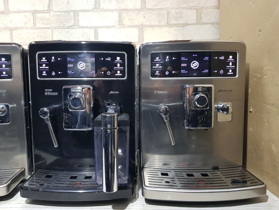 Капучино! Кавомашина/кофемашина Saeco Xelsis б/у з Німеччини