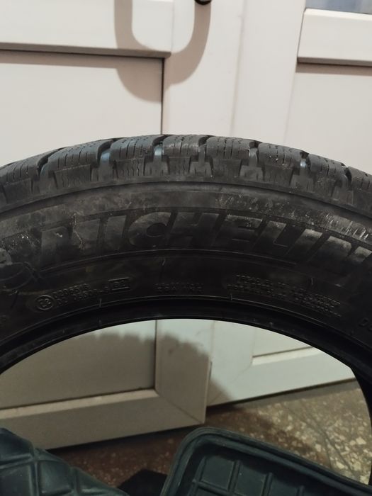 Продам шини R 18