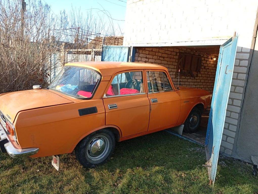 Продам москвич 2140.