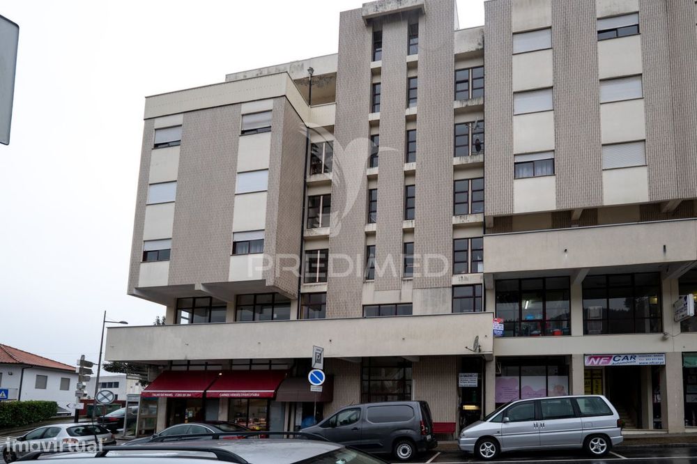 Apartamento T3 equipado e mobilado, localizado em Terras de Bouro.