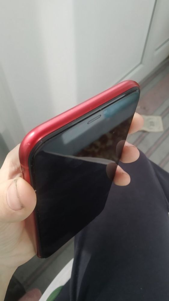 Продаю Iphone XR Б/у