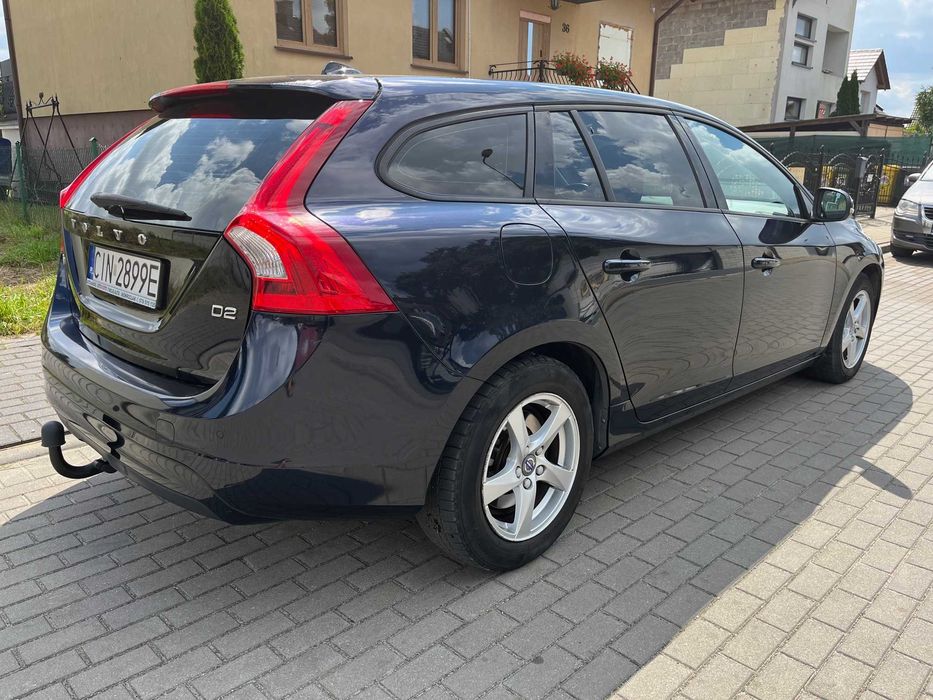Volvo V60 2.0 D2 120 KM – 2015 r. – Prywatny, gotowy do jazdy