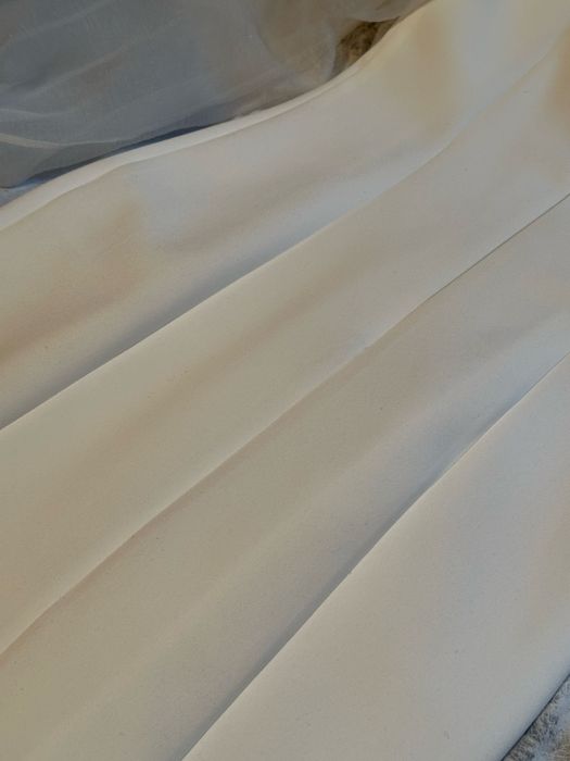 Нове гарне плаття з біркою, не дорого.