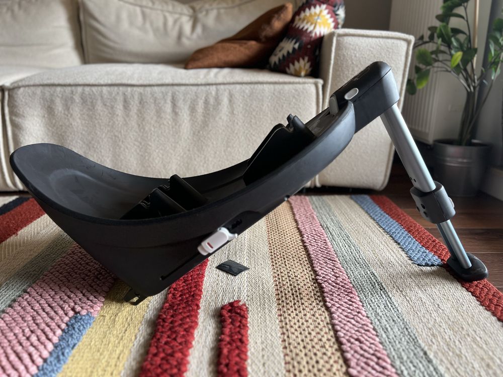 Fotelik samochodowy z bazą Cybex Aton M-i Size