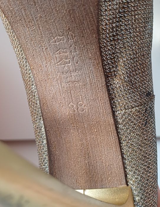 Sapatos de salto alto 38