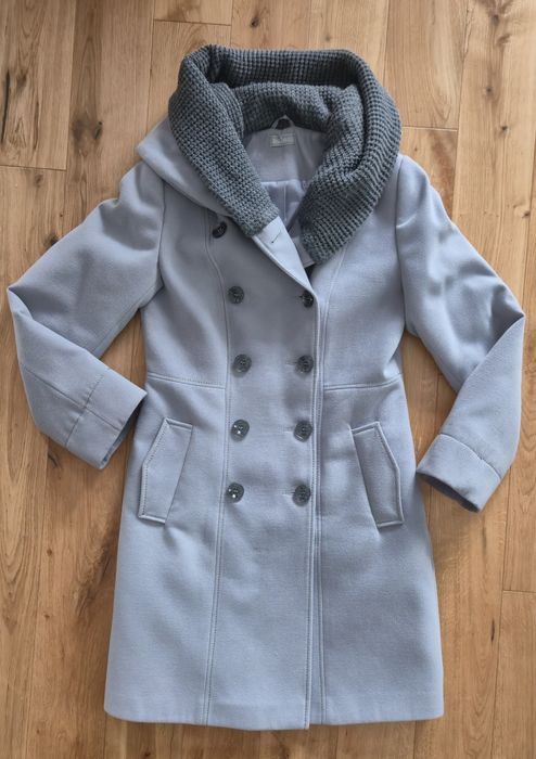 Płaszcz z kapturem