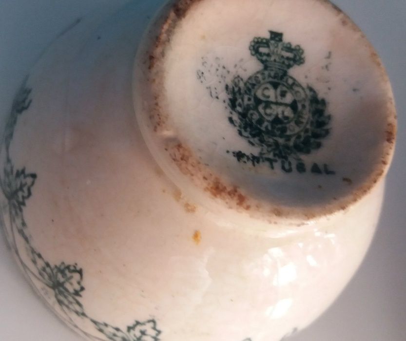 2 tigelas muito antigas