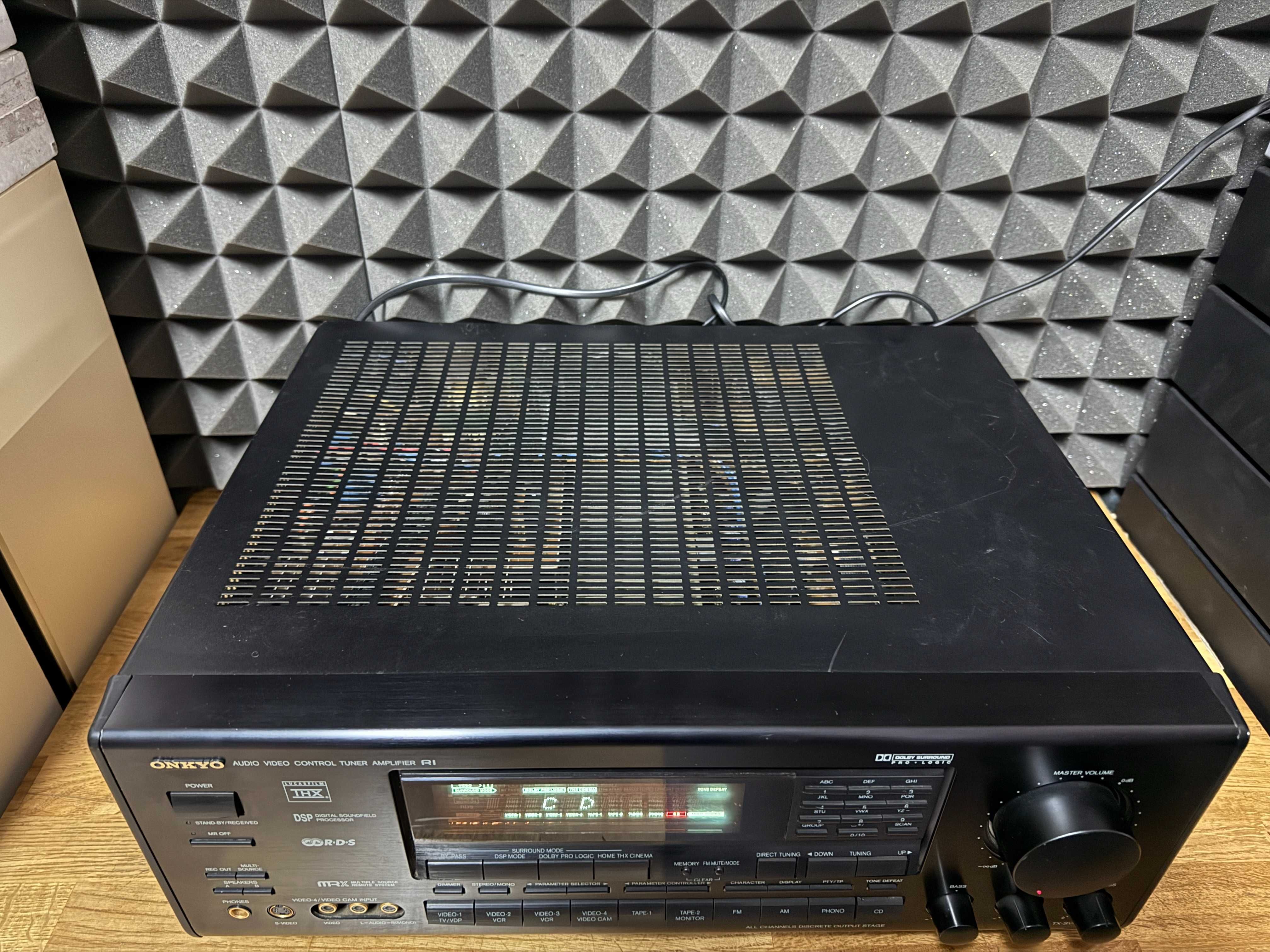Amplituner Onkyo TX-SV828 THX (15 KG)