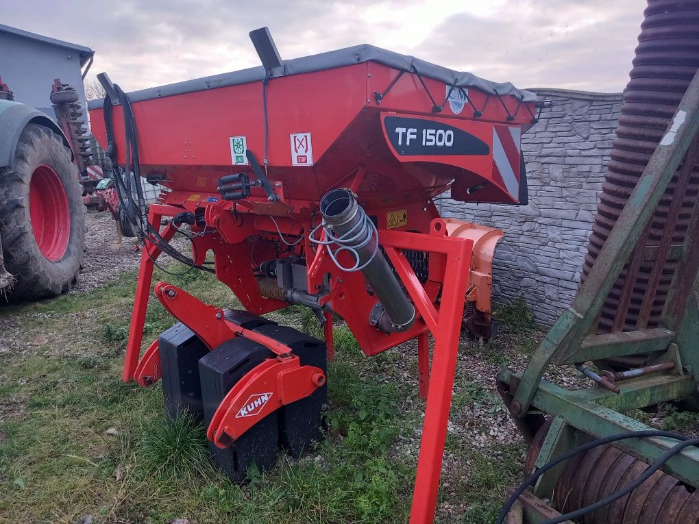 Przedni zbiornik fronttank kuhn amazone vaderstad striptill