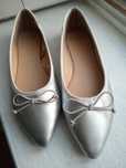 Sapatos prateados
