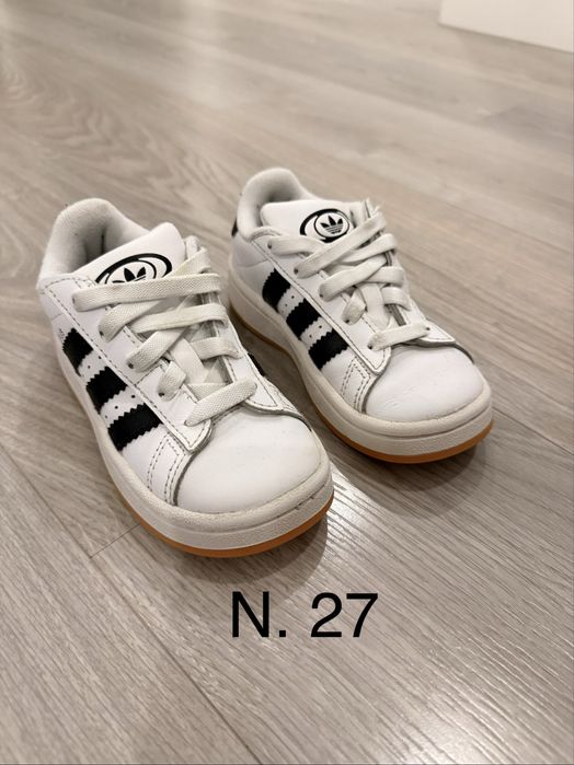 Ténis Adidas n. 27