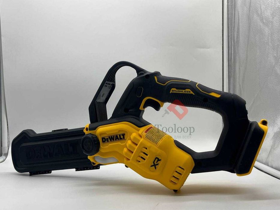 Аккумуляторная бесщеточная цепная пила Dewalt DCCS623B 20V MAX