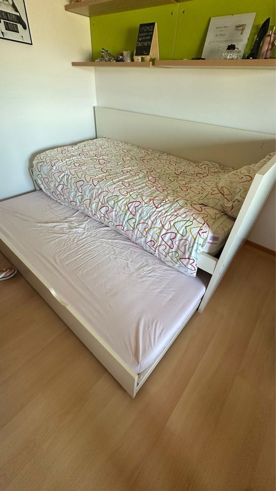 Cama de solteiro IKEA com gaveta