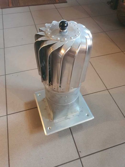 Obrotowa nasada kominowa Turbowent Tulipan 140x140