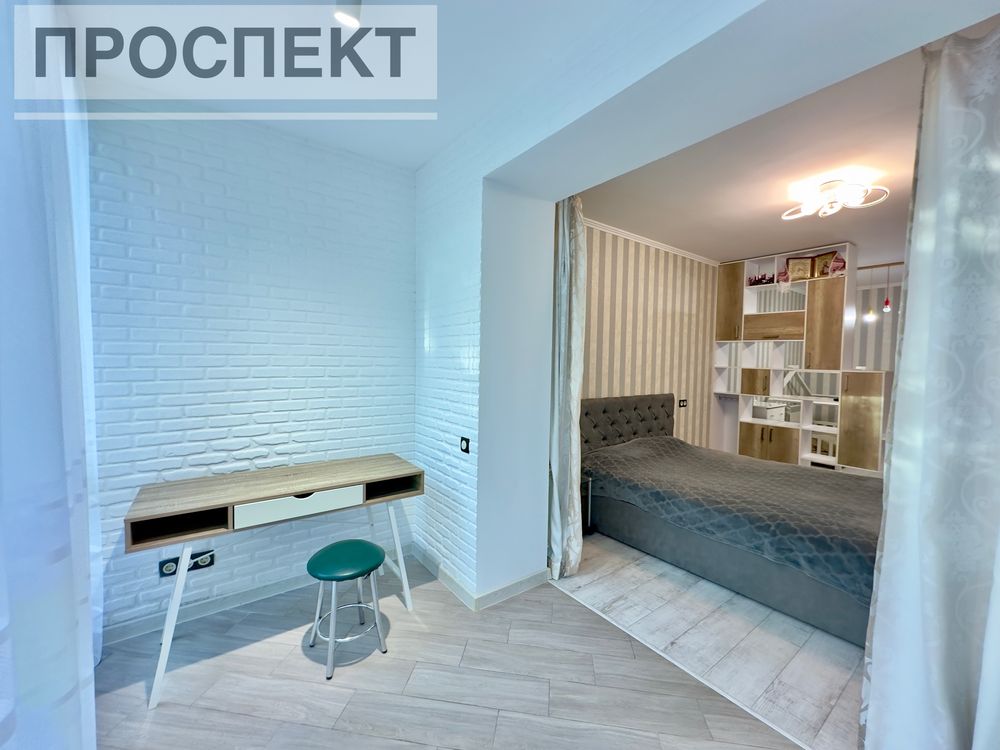 Продам 1 кімн. квартиру вул. Харківська ( ЖК « Зарічний). Вид на річку