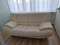 Kanapa skórzana beżowa dwuosobowa skóra tapczan sofa