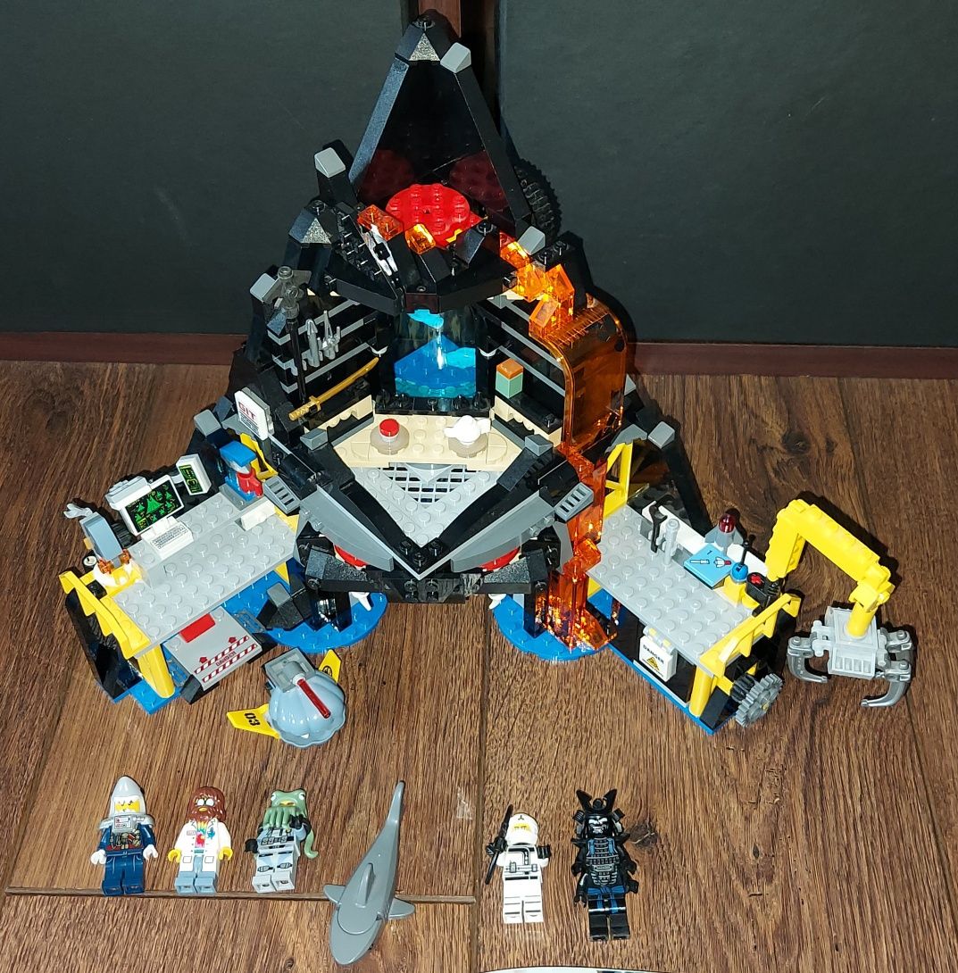 Lego ninjago 70631 wulkaniczna kryjówka Garmadona