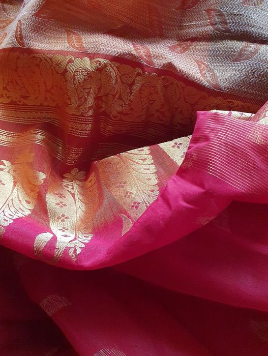 Sari /saree de seda grená/ cerise bordado - novo