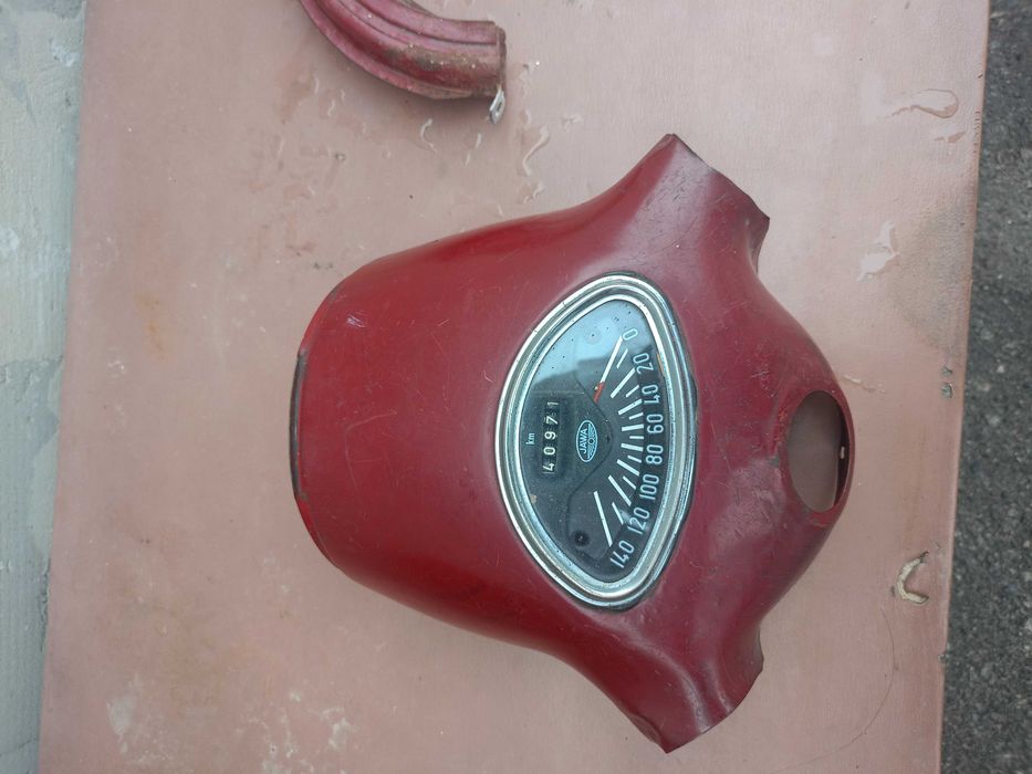 Запчастини на мотоцикл