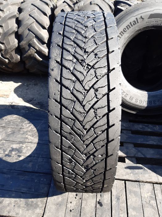 315/80R22.5 Goodyear Kmax D napęd