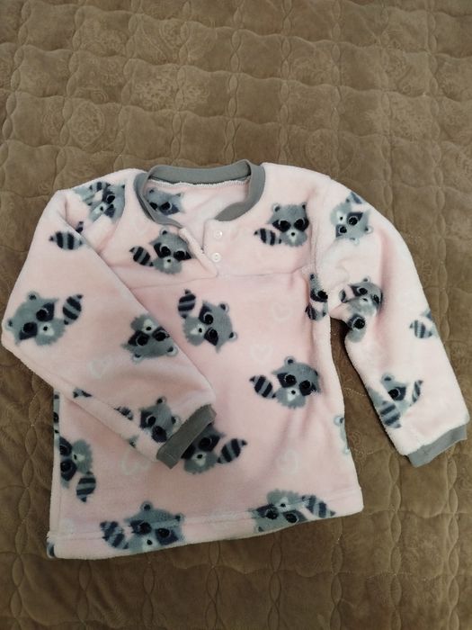 Продам піжамку для дівчинки