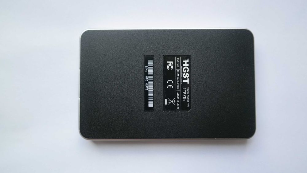 Внешний USB 3.0 HDD Hitachi Touro Mobile PRO 1Tb Жесткий диск Гарантия