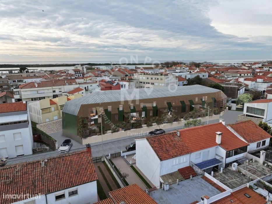 Apartamento T0+1 Duplex com Varanda, Suite e Lugar de Estacionament...