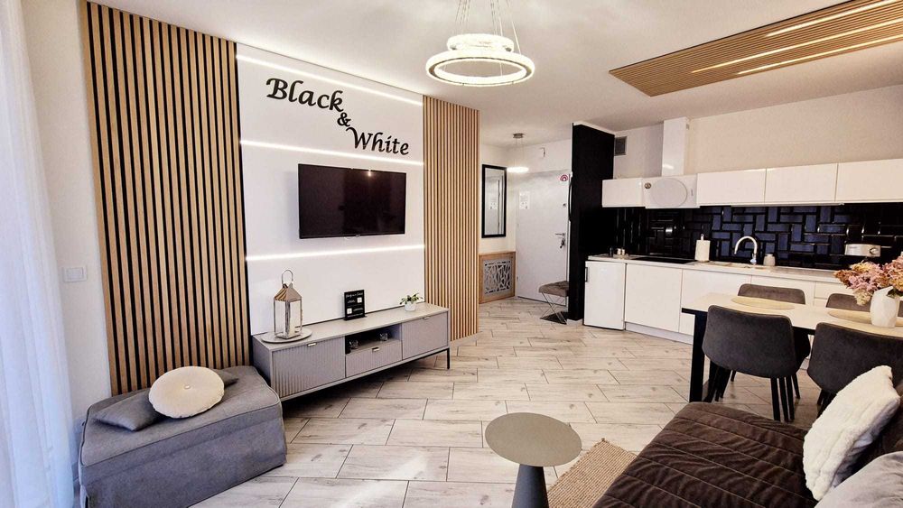Mielno Apartamenty Mielno Black&White and Yellow w Centrum