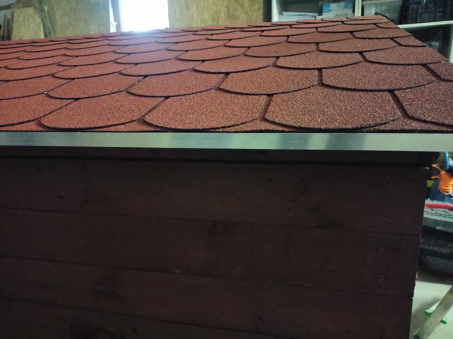 Buda dla psa - duża z przedsionkiem