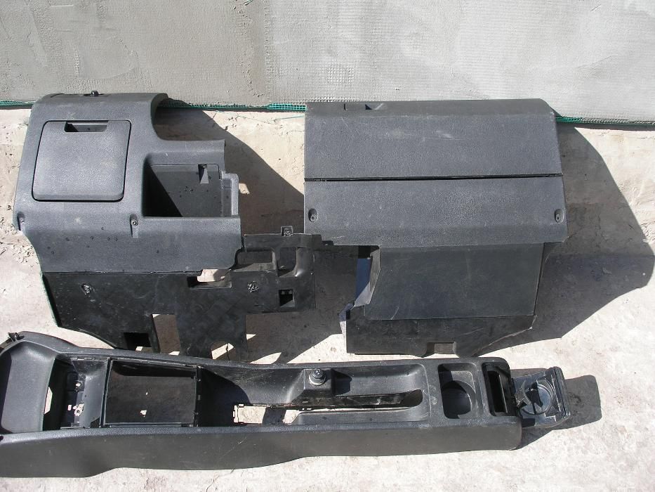 Накладка (пластик салона )Skoda Fabia Шкода Фабия 00-13 тур