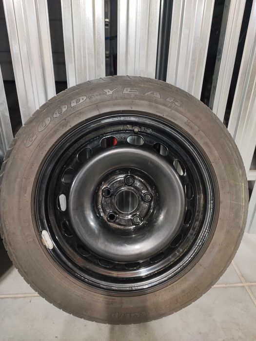 Komplet kół z felgami R16