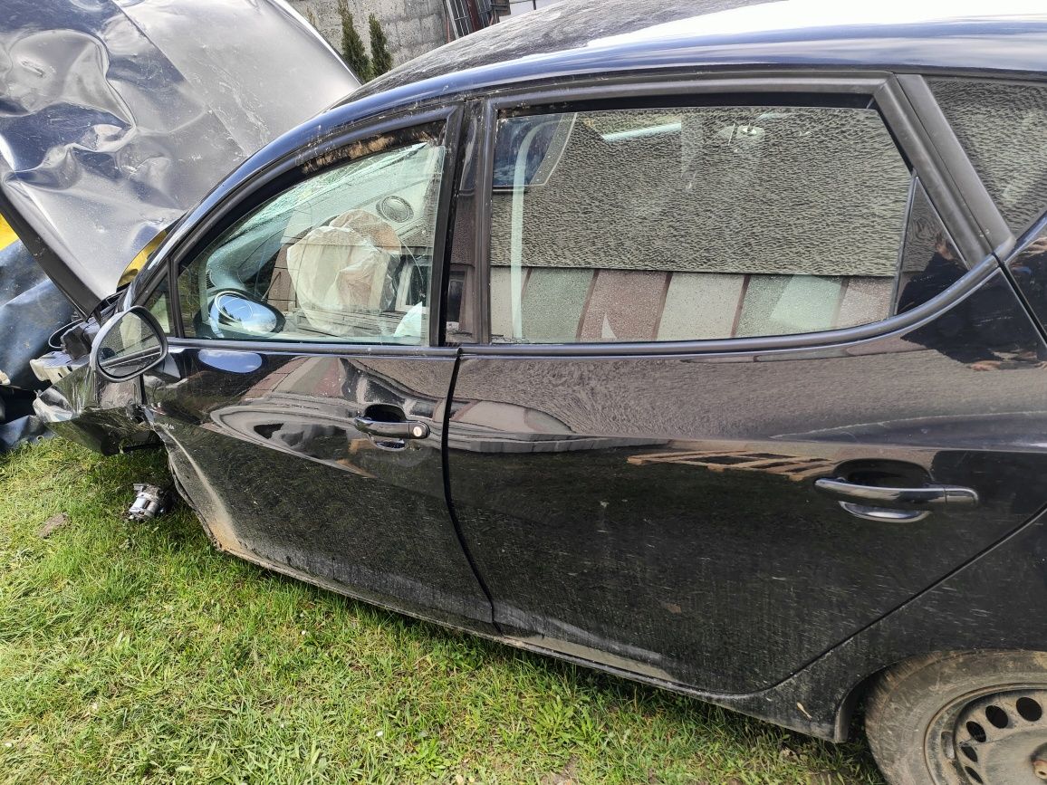 Samochód uszkodzony SEAT IBIZA IV 1.4 benzyna