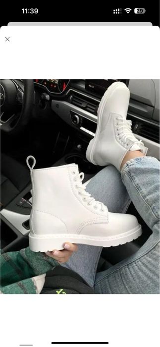 Черевички ботинки чоботи білі черевики