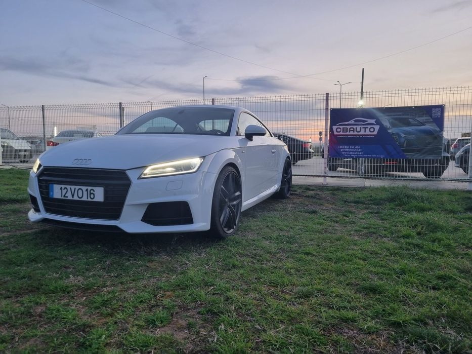 Audi TT Coupé 2.0 TDI S-line