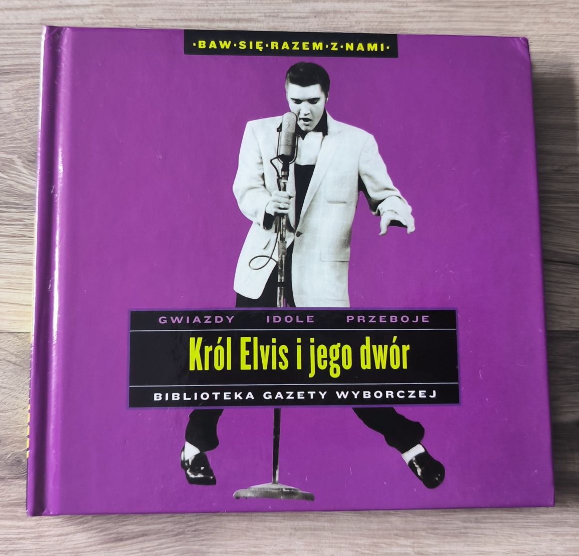 Elvis Presley , Król Elvis i jego dwór